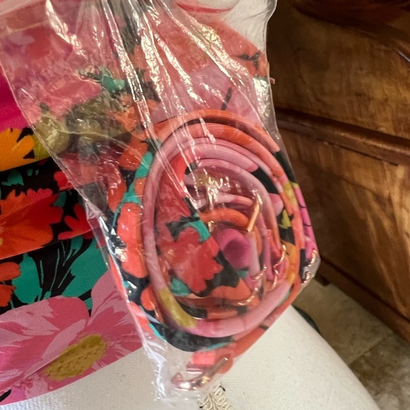 Shade & Shore Pink and Blue Bikini Top with Sweetheart Neckline - Picture 3 of 9